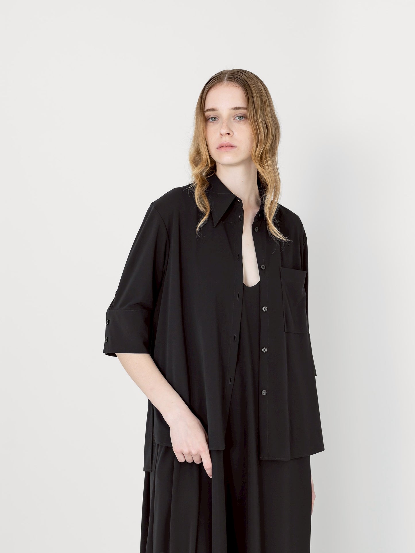 【PRE-ORDER】MELT SHIRT(BLACK)