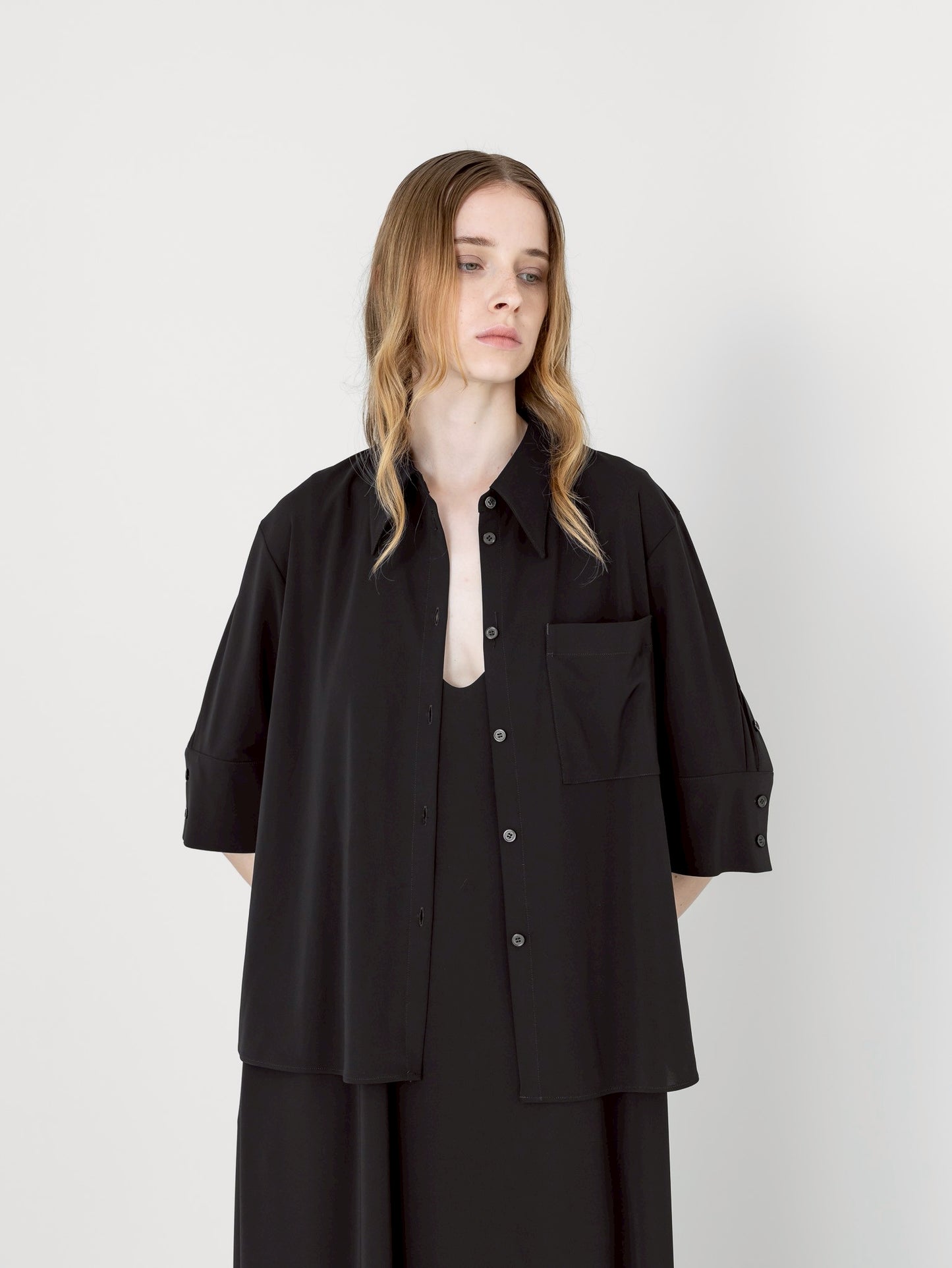 【PRE-ORDER】MELT SHIRT(BLACK)