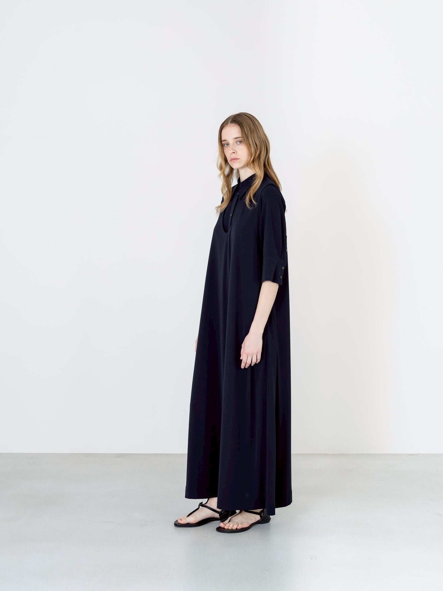 【PRE-ORDER】MELT DRESS(NAVY)