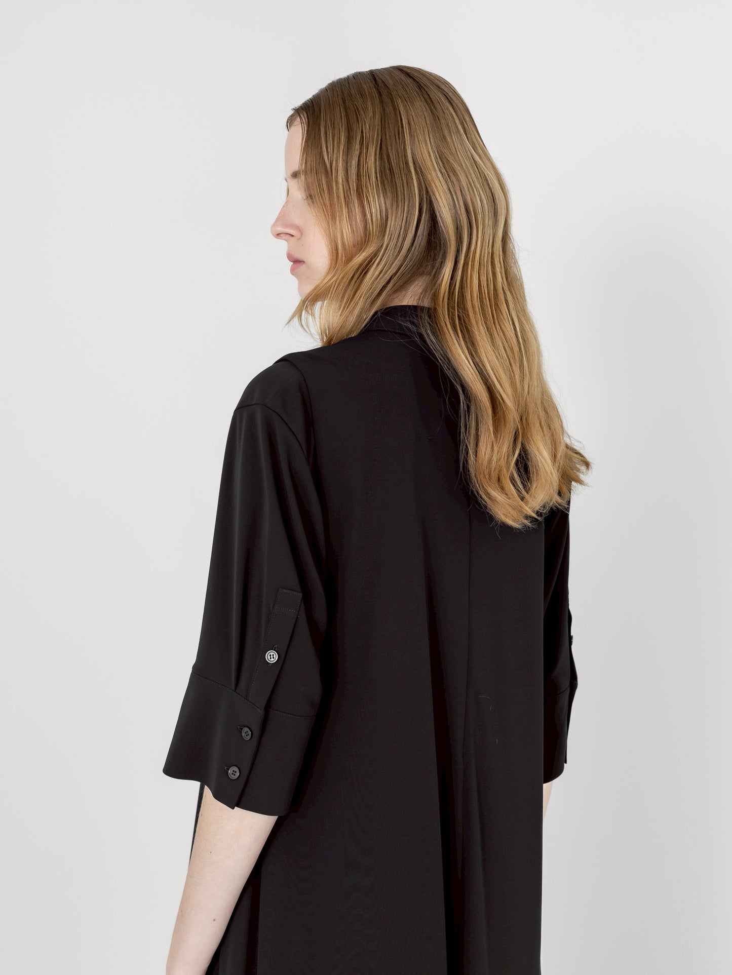 【PRE-ORDER】MELT SHIRT(BLACK)