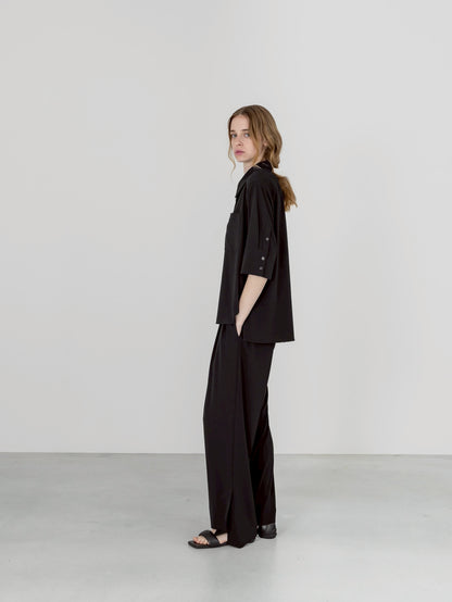 【PRE-ORDER】MELT DRAPE PANTS(BLACK)