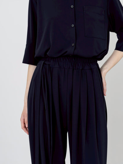 【PRE-ORDER】MELT DRAPE PANTS(NAVY)