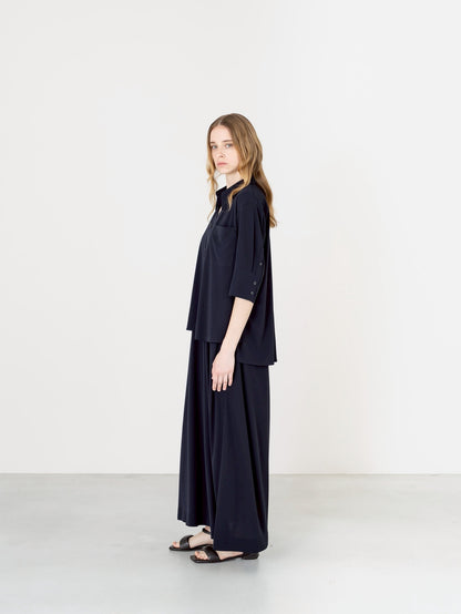【PRE-ORDER】MELT SHIRT(NAVY)
