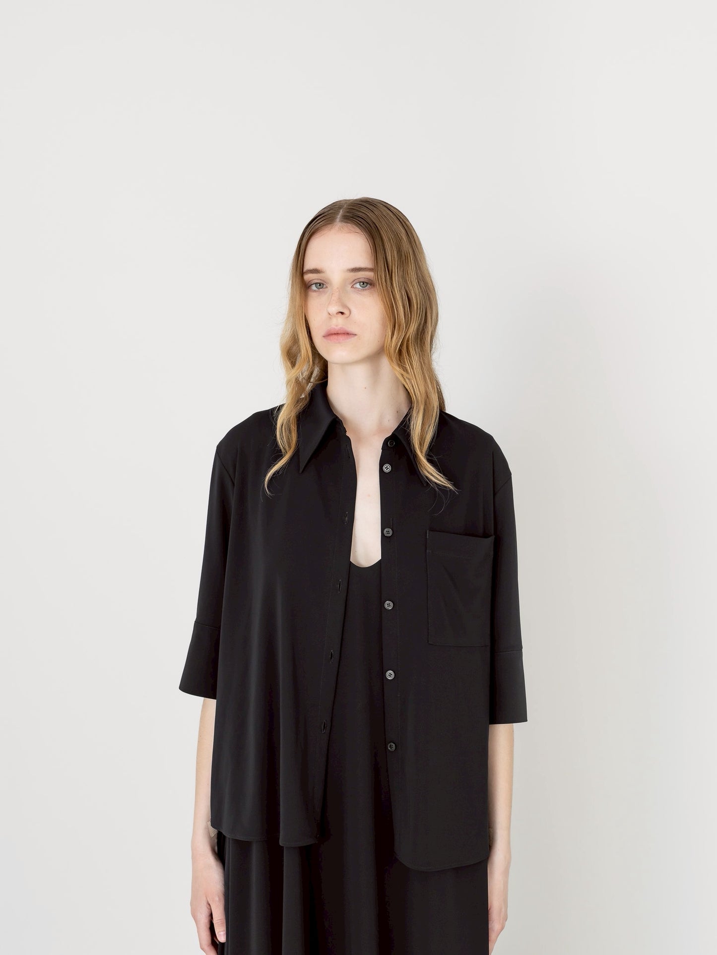 【PRE-ORDER】MELT SHIRT(BLACK)