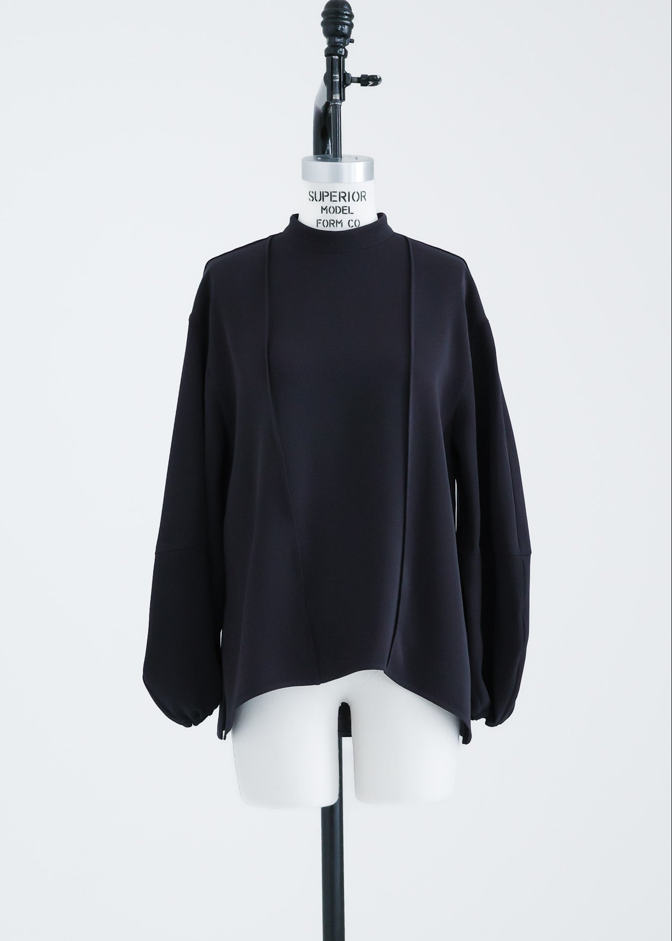 【PRE-ORDER】wave blouse(2color)